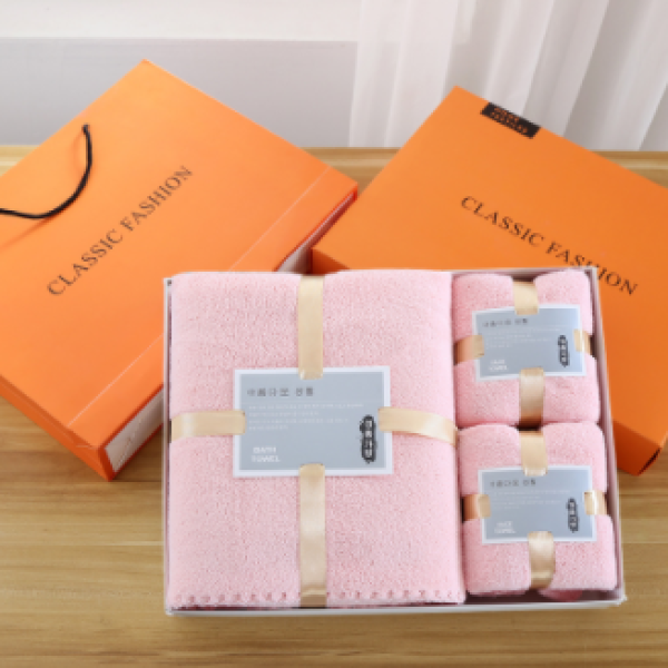 Classic Fashion Towel Gift Box